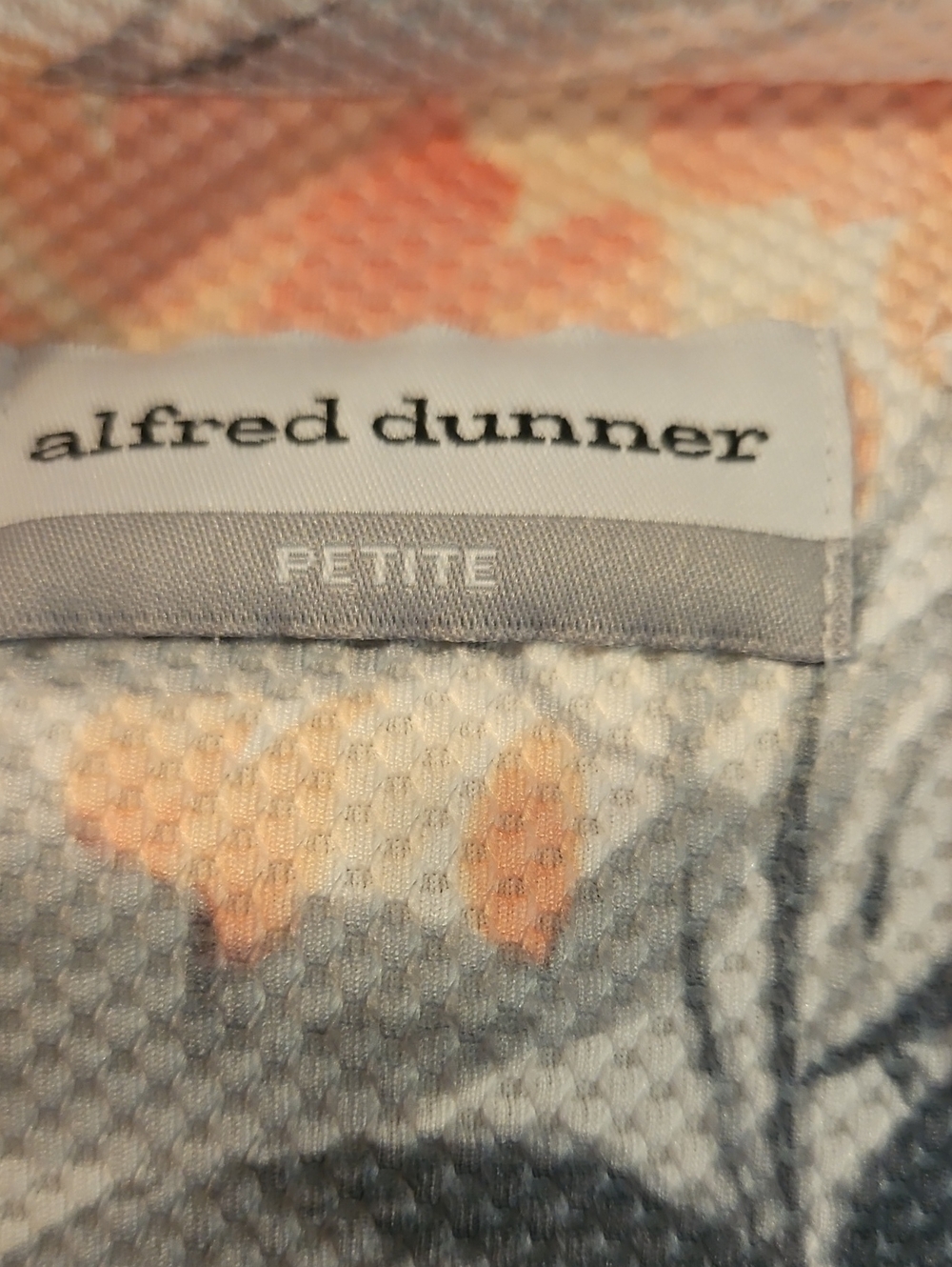 👚Alfred Dunner Coral & Gray Floral Lightweight Jacket - Picture 2 of 9